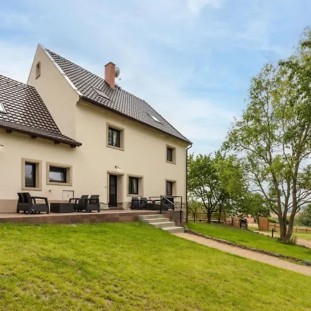 Luxurioes Renovierte Scheunen Mit Privatem Wellnessbereich Libesice