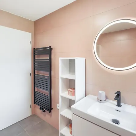 Vakantiehuis Luxurioes Renovierte Scheunen Mit Privatem Wellnessbereich