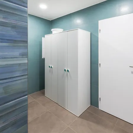 Luxurioes Renovierte Scheunen Mit Privatem Wellnessbereich